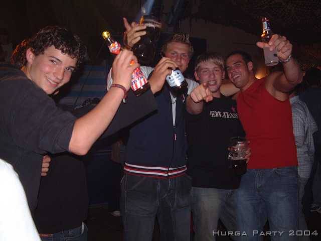 Party 2004 307 